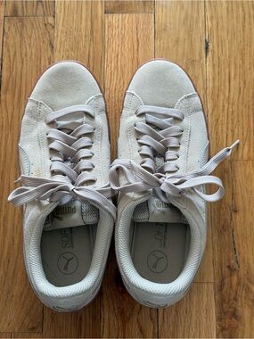 PUMA Vikky Platform Sneaker Beige Size Womens 6.5